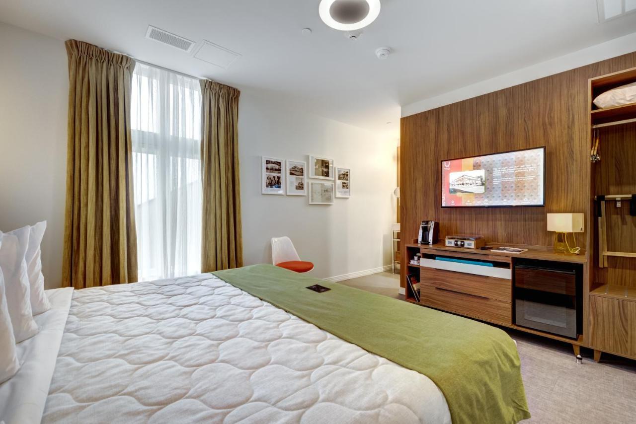 Hotel Uville Монреаль Экстерьер фото