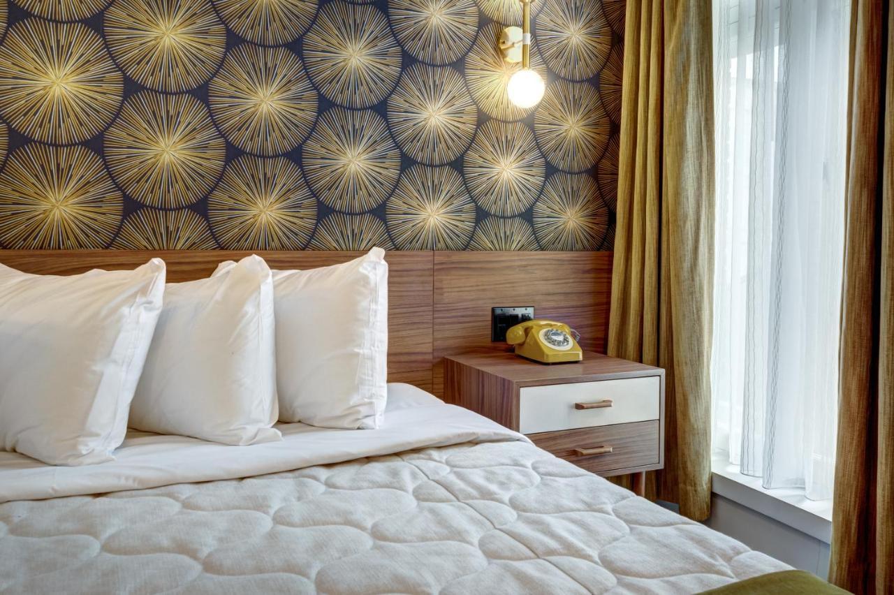 Hotel Uville Монреаль Экстерьер фото